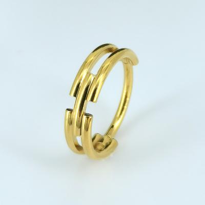 China FASHIONABLE PVD Gold Piercing Titanio Grado ASTM g23 F136 Anodized Hinged Jewelry Piercing Rings for sale