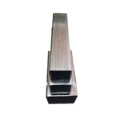 中国 low Prices Iron Pipe 6 Meter Welded Steel Pipe Erw Black Square Steel Pipe 販売のため