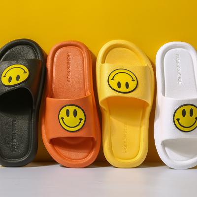 China Scum 2021 New Summer Sandals And Cartoon Smiley Home Non-Slip Couple Slippers Slippers for sale