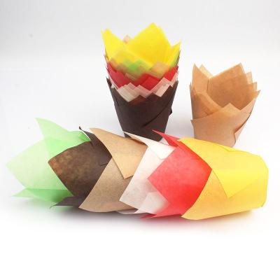 China High Quality Disposable Tulip Baking Cups Cake Tools Liners Roll Cup Waterproof Paper Cupcake Paper for sale