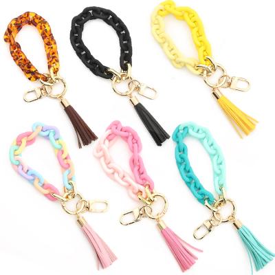 China Promotion Gift 2022 New Fashion Monogram Chain Link Bracelet Key Chain Acrylic Multiple Colors Key Ring Attaches To Zipper Bracelet Bangle for sale