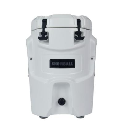 China Waterproof High Quality Construction Ice Rotomold Whiskey Barrel Cooler for sale