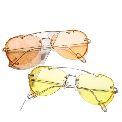 China Men 2022 fashion sunglasses metal steampunk sunglasses with side shields fashion style big frame sun glasses for women retro uv400 for sale