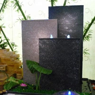 China Modern Granite Waterfall Wall Stone Fountain Supplier With Lights for sale