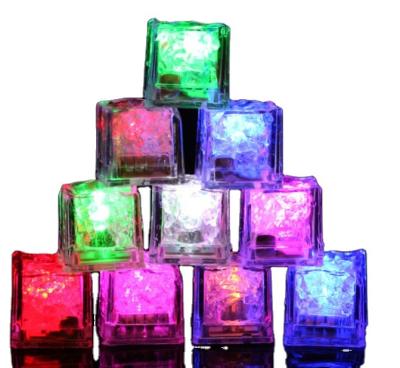 China Wholesale Plastic Water Activated LED Light Up Ice for sale