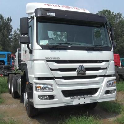 Китай Low price Sinotruk 6X4 tractor HOWO truck head for sale in Africa продается