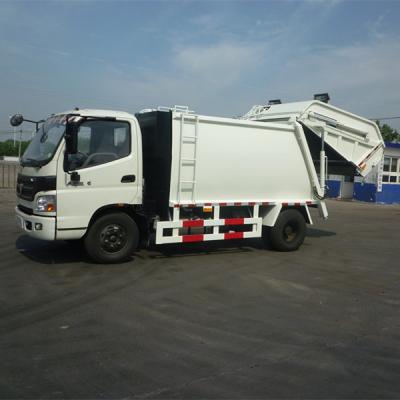 China 6500*2130*2530 rear loader compactor garbage truck compression ratio 3 to 1 for sale