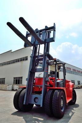 China FD100 10T Diesel Forklift Truck Full Cabin Pneumatic Tyre Te koop