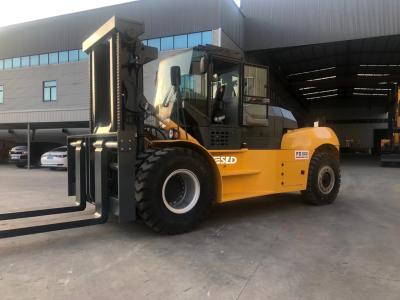 China 5500mm 30 Ton Forklift For Stacking 3 Schichten schwere Behälter- zu verkaufen