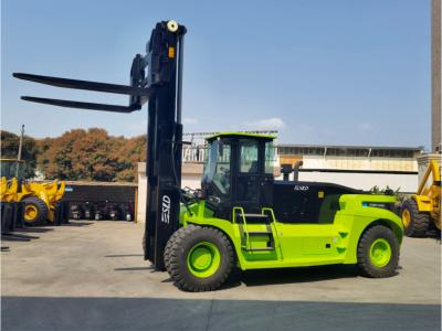 China De logistische Vorkheftruck van de Yard30000kgs Zware Lift voor het Stapelen van 20GP-Container Te koop