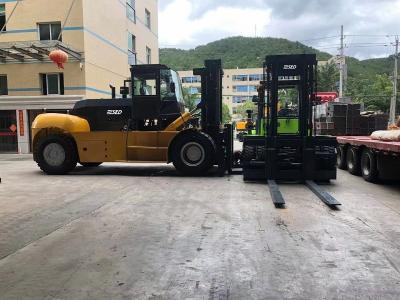 Chine 25 chariot élévateur de levage de récipient d'expédition de la tonne 20ft de la tonne 30 de la tonne 28 à vendre