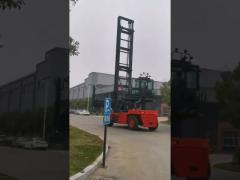 8 Tons Empty Container Handler For Stacking 33800 Kgs  In Container Yard