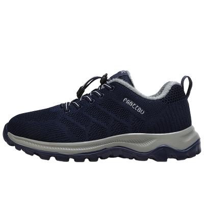 China Running shoes 2021 new fashion black low price running casual men's sports shoes for sale