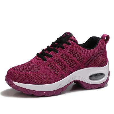 China Breathable Fashion Trend Refreshing Knit Fabric Bottom PU Material Casual Sneakers for sale