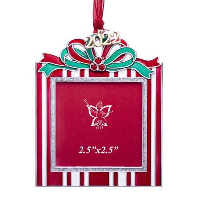 China Small Christmas Decoration Christmas Tree Hanging Metal Photo Picture Frame Ornaments Charm 2022 for sale