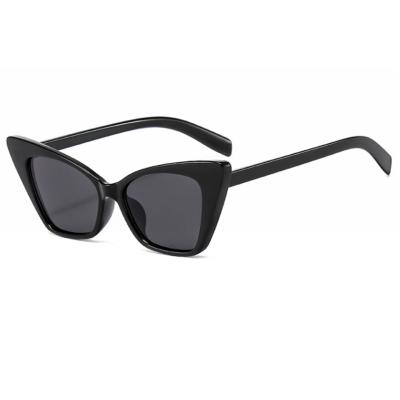 China Popular Wear / Fashion Cat Eye Sunglasses Shape Ladies Wholesale Price UV400 Sunglasses PC Sunglasses for sale