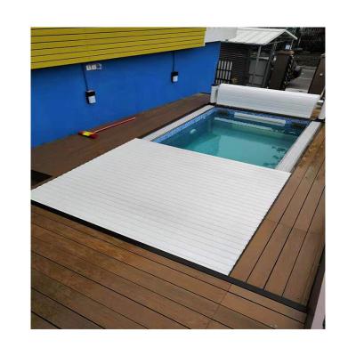 China Aluminum Alloy Hot Sale Foaming Pool Cover Manual Retractable Pool With Cover On Side Solar Cover Coils For Inground Swimming Poo for sale