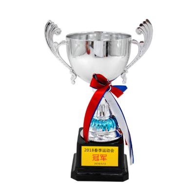 China Performance Silver Trophy Maker Soccer Basketball Football Golf Trophy Cup for sale