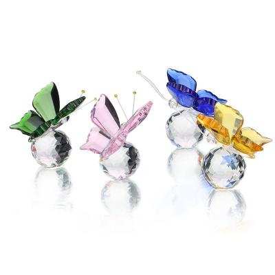 China Model Gifts Mini Crystal Butterfly Favors For Wedding Guests for sale