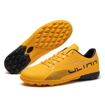 China EVA Free Shipping Original Logo Tending Soccer Boots For Men Fashion Outdoor Sports Running Shoes Men Outdoor Trainers for sale