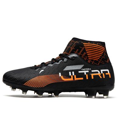 China Original PVC Logo Trending Football Boots For Men Fashion Sports Running Shoes Outdoor Men Trainers for sale