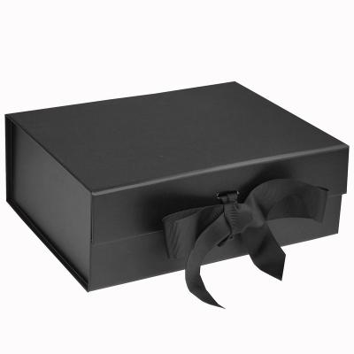 China Custom Recyclable Luxury Magnetic Closure Pink 213*213*86mm Gift Packaging Paper Boxes Black With Ribbon With Magnetic Lid For Gift Sets for sale