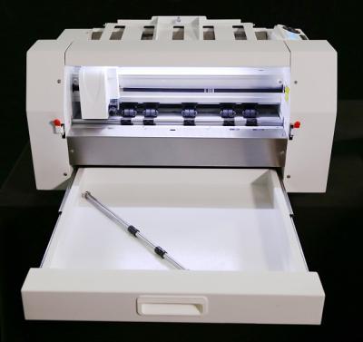 China Servo Motor Digital Sheet Fed Die Cutter Sticker Die Cutter  Paper Contour Cutter for sale