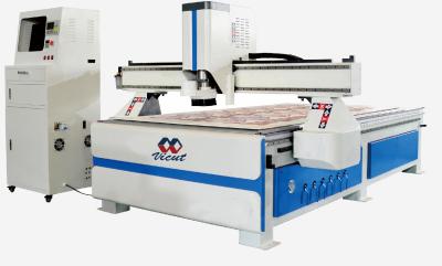 China 1325 CCD Camera Foam Cutting Machine , Auto Tool Changer Vinyl Contour Cutting Machine for sale