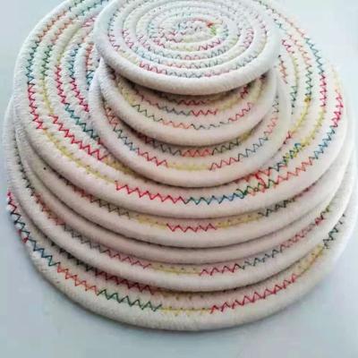 China Viable Handmade Round Woven Heat Resistant Table Mats Cotton Rope Coasters Insulation Place Mat Household Dish Tea Pad for sale