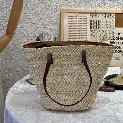 China High Quality China Made Summer Handmade Knitted Beach Straw Bag With Lining Outdoor Picnic Portable Bags for sale