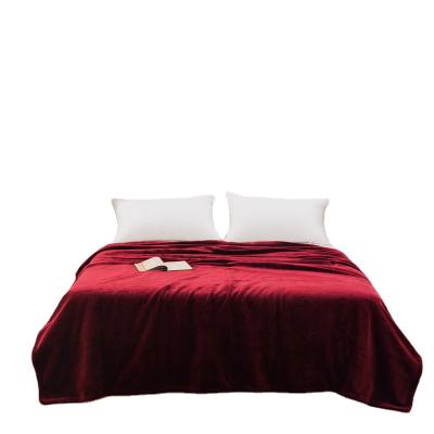 China Anti-static Red Color Pure Blanket Flannel Sofa Blanket Super Soft Cozy Luxury Microfiber Bed Blanket for sale