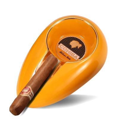 China Modern Custom Made Porcelain Round Logo Mini Ceramic Cigar Cigar Smoking Ashtray Gift Luxury Goods Ashtray for sale