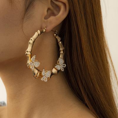 China Hiphop 2021 Fashion Gold Silver Alloy Butterfly Circle Stud Earrings Women for sale