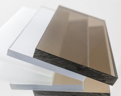 Chine Feuille solide en polycarbonate de 1,2 à 20 mm Feuille de résistance supérieure Plusieurs couleurs à vendre