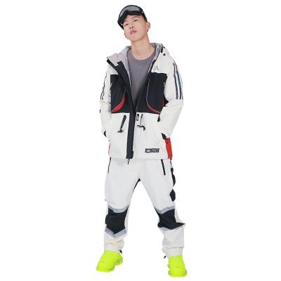 China Breathable High Quality Customized Logo Snowboard Wear Hooded Sports Suit Mens Snowboarding Suit zu verkaufen