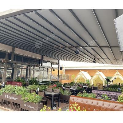 China Gazebo de aluminio con luces retráctiles, pérgola eléctrica retráctil en venta