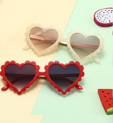 China Fashion Sunglasses Dachuan Heart Shaped Sunglasses Shape Cute Shaped Personality Flower Love Children Shades Wholesale for sale