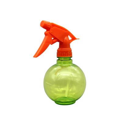 Cina Customized Color 350Ml Ball Shaped Cosmetic Colored Spray PET Plastic Bottle in vendita