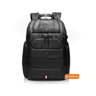 China 15.6 Inch USB Theft Travel Bag Multi Function Laptop Anti Theft Backpack Anti Charging Waterproof Backpack For Business Travel for sale