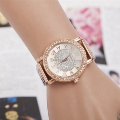 China Hot Selling Automatic Date Couples Fashion Trend Quartz Watch Alloy Steel Diamond Watch Belt for sale