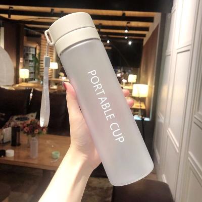 China Durable Travel Plastic Water Bottle Sports Cup Single Portable Instituto Leak Proof Frosted Custom 800ml Gift for sale