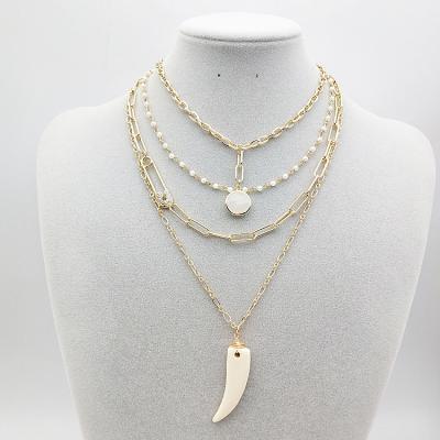 China FASHIONABLE Manufacturers Supply Horns Paperclip Chain Pending Necklace Multilayer Pearl Necklace for sale