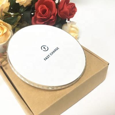 China Smart Phone 10W Wireless Charger Portable Wireless Charger Stand Fast Charging Without Stand Phone Charger For iPhone 13 for sale