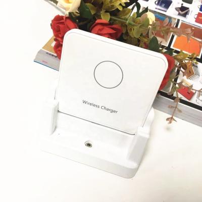 China Smart Phone Charger New Arrival Stand Radio Support Wireless Charger Charging QI Table 15W Fast Desktop Phone Charging Chargers For lphone for sale