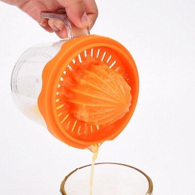 China Hot-selling sustainable manual multi-function amazon juicer mini cup portable orange juicer for sale