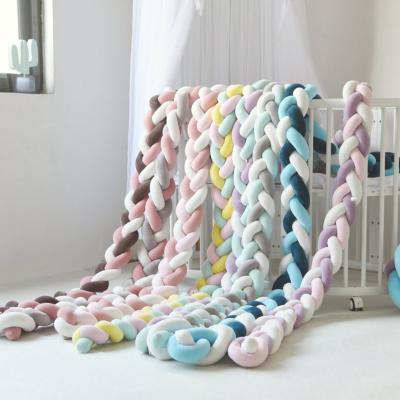 China Eco-Friendly Knot Materials Infant Crib Bedding Crib Braid Crib Plush Crib Bumper Knot Bumper for sale