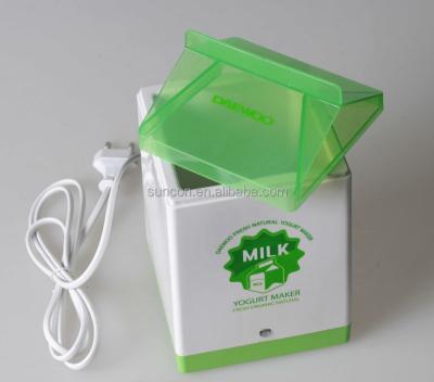 China High Quality 10-15W, 0.9L Superior Plastic And Good Appearance Yogurt Maker With Green Removable Cap for sale