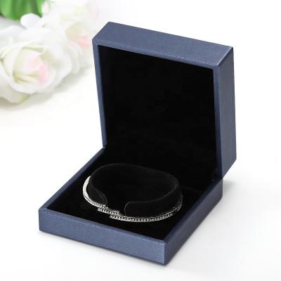 China Handmade Custom Jewelry Box Wrapping Paper Ring Bracelet Box With Quality Guarantee for sale