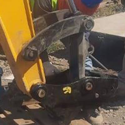 中国 Streamline Your Work with Excavator Quick Hitch for Quick Attachment Changes 販売のため