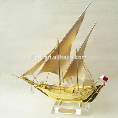 China Europe Fascinations Metal Earth 3D Metalwork Laser Cut Metal Gold Ship Model Kit For Home Decoration for sale